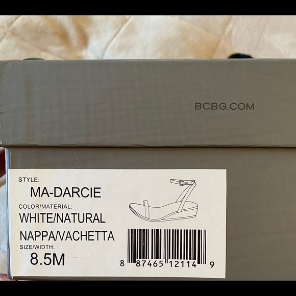 BCBGMaxazria Ma-Darcie Wedge Sandals US 8.5 - Picture 6 of 6